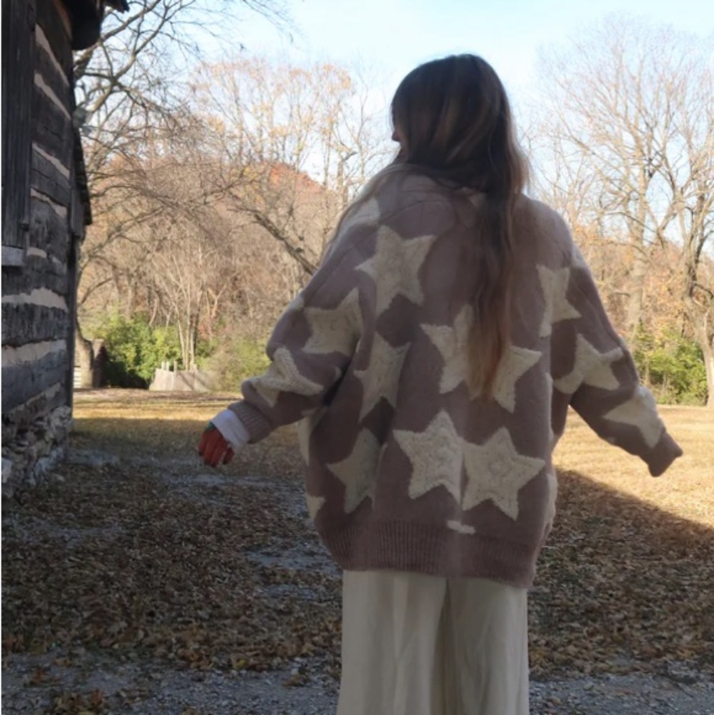 BUCKETLIST Beige and White Star Cardigan - Picture 3 of 5